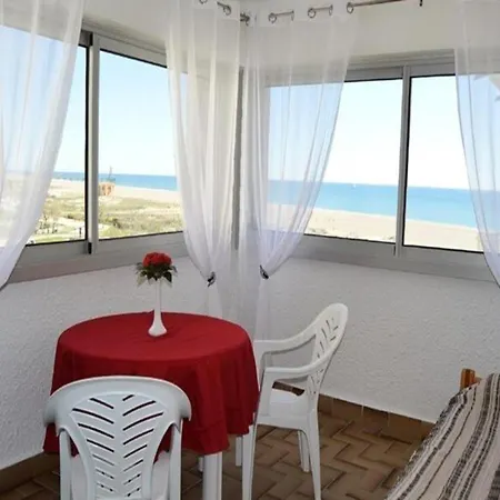 Apartment For 4 People